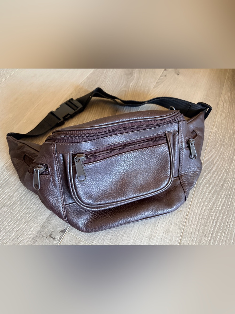 Wilsons Leather Dark Brown Leather Waist Pouch Bag with Multiple Zipper Pockets.